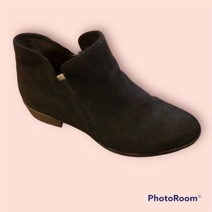 Time And True size 9 booties great condition